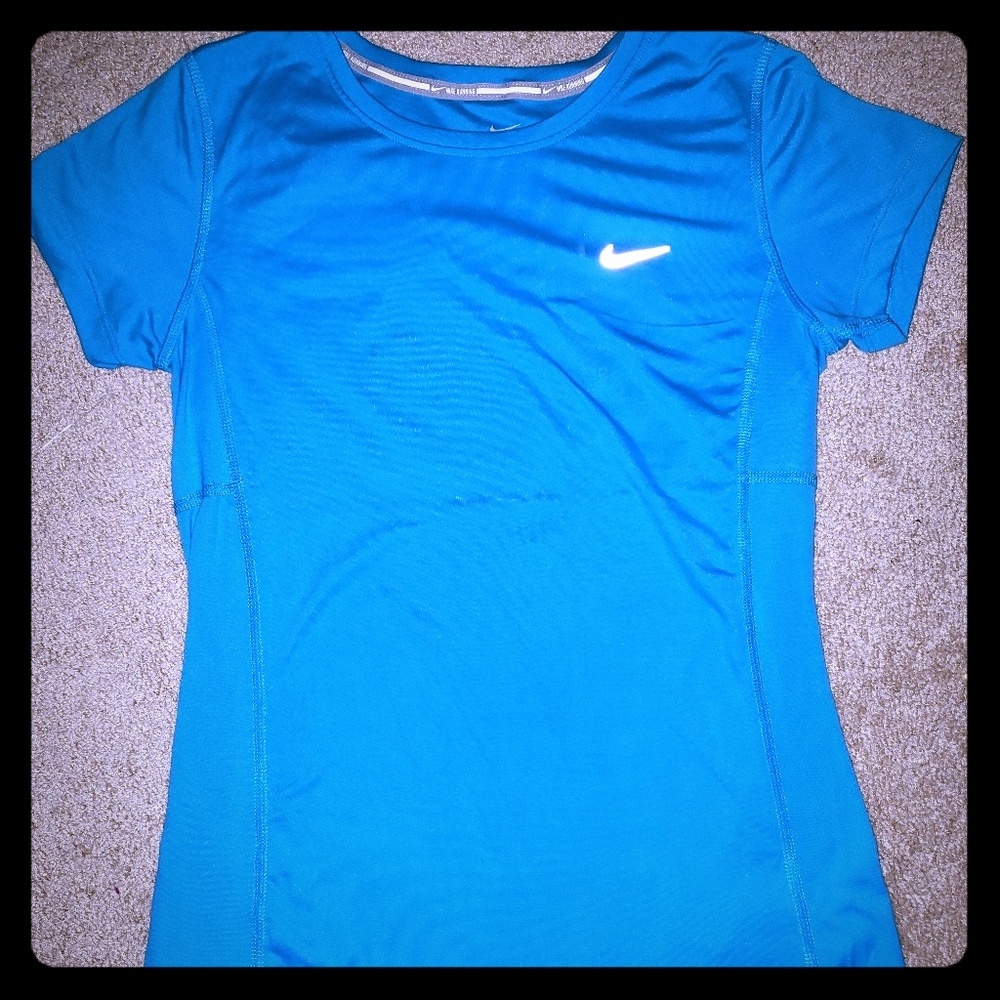 Nike dry fit top